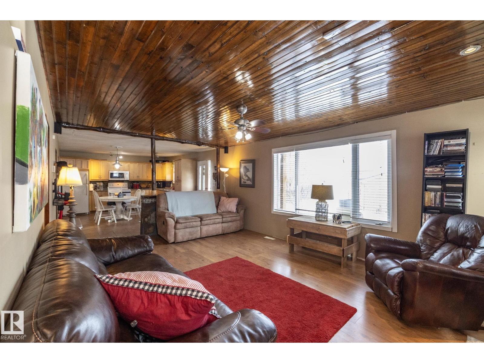 5596 Nakamun Dr, Rural Lac Ste. Anne County, Alberta  T0E 1V0 - Photo 21 - E4472635