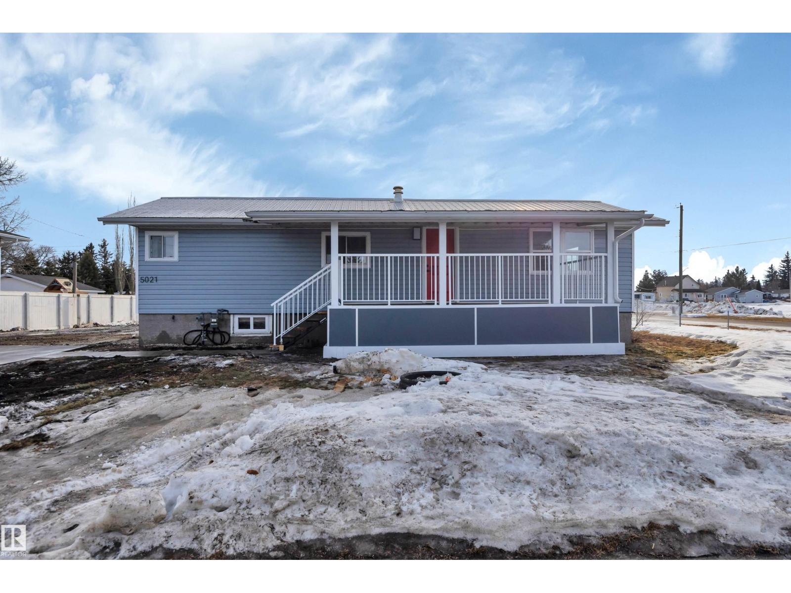 5021 46 Av, Calmar, Alberta  T0C 0V0 - Photo 2 - E4472924