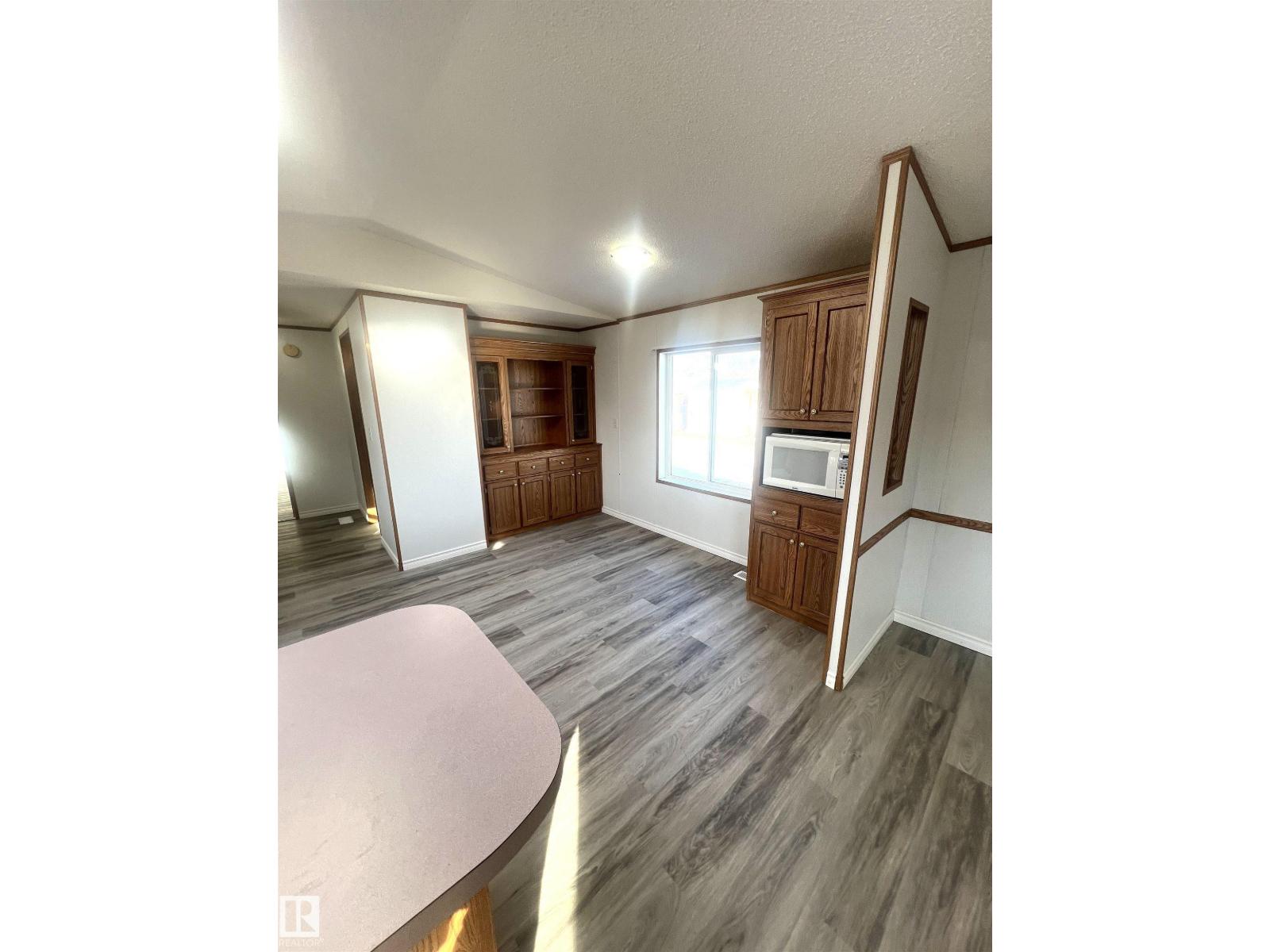 109 4819 51 Av Ne, Millet, Alberta  T0C 1Z0 - Photo 4 - E4473570