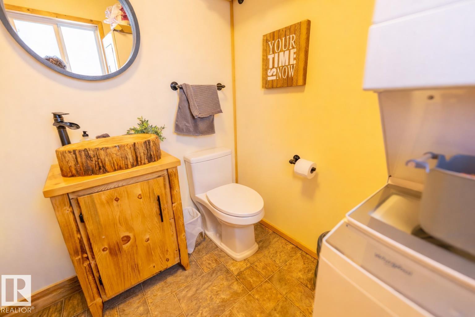 51 Lakeshore Dr, Rural Lac Ste. Anne County, Alberta  T0E 1V0 - Photo 14 - E4473599