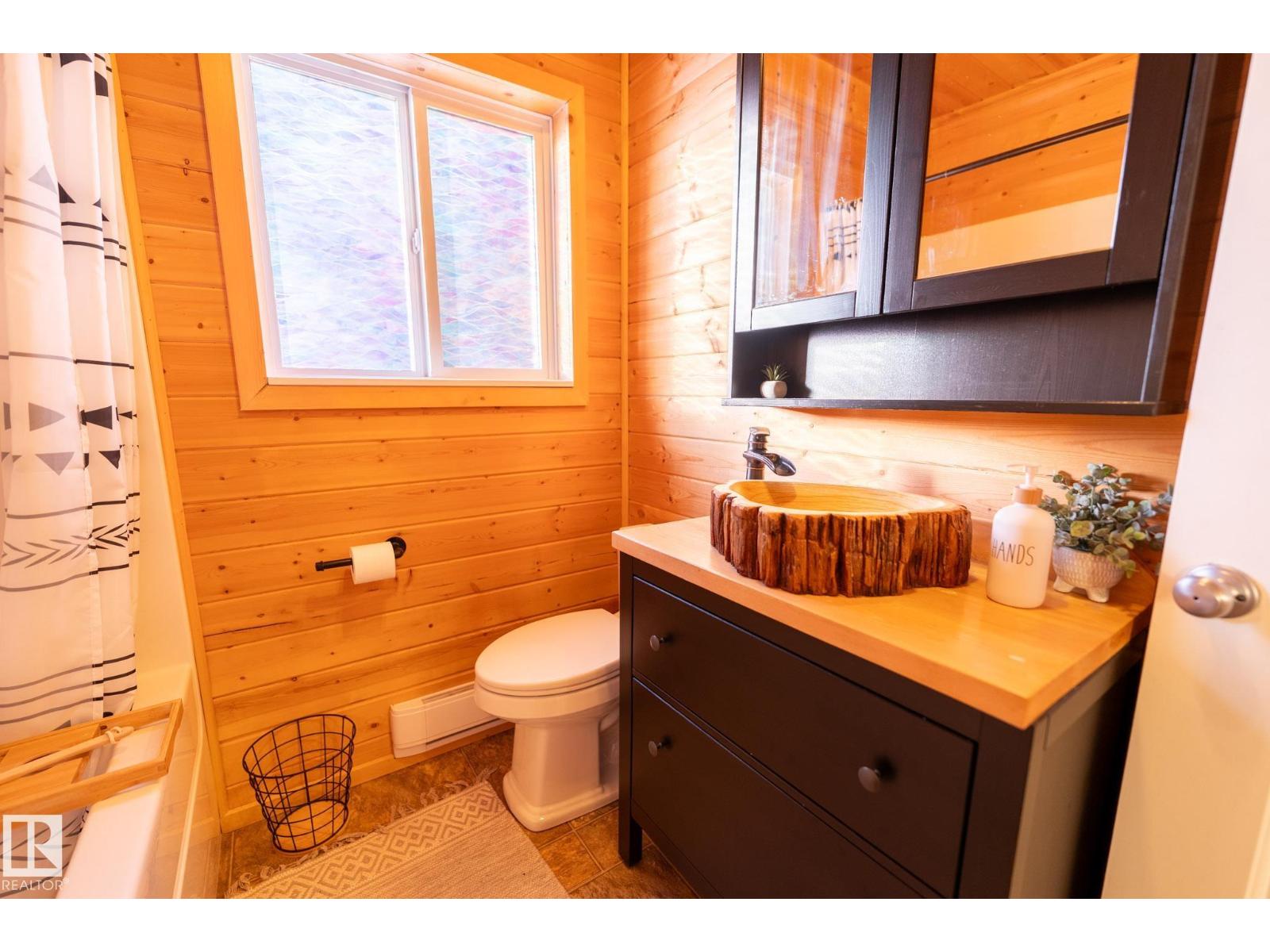 51 Lakeshore Dr, Rural Lac Ste. Anne County, Alberta  T0E 1V0 - Photo 18 - E4473599