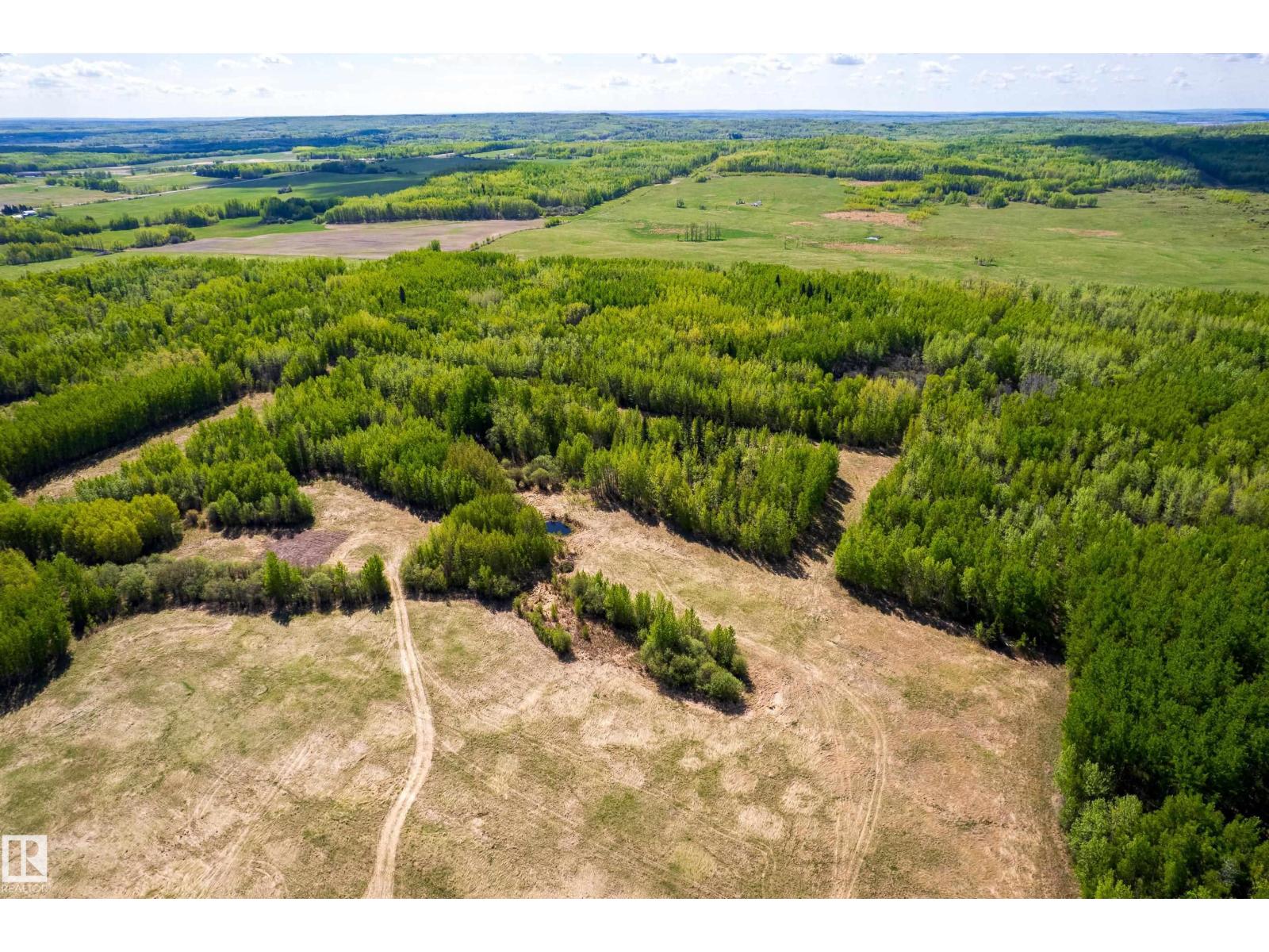 6521 Twp Rd 554, Rural Lac Ste. Anne County, Alberta T0E 2A0 - Photo 4 - E4474013
