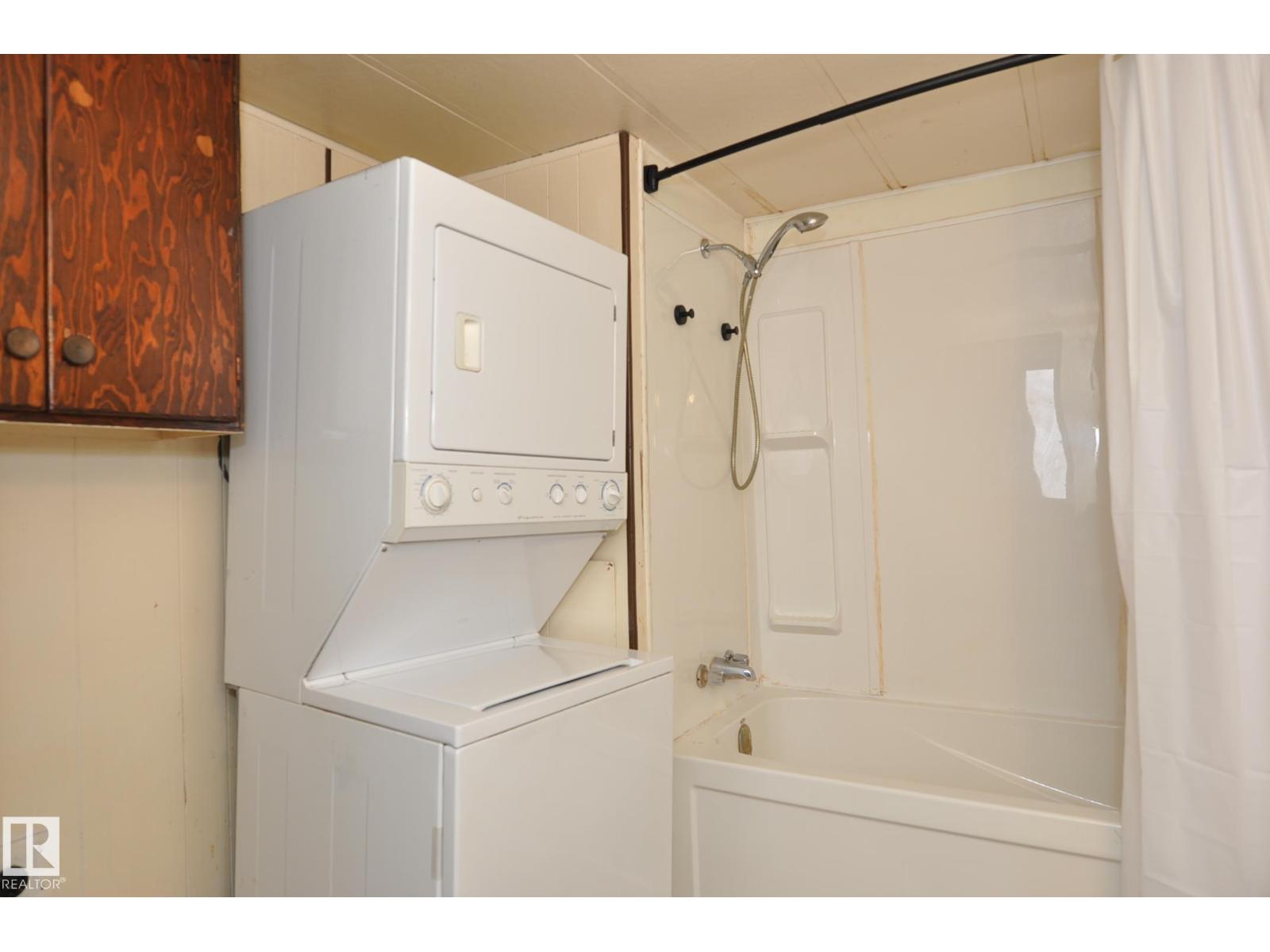 233 Lakeshore Dr, Rural Lac Ste. Anne County, Alberta  T0E 1V0 - Photo 18 - E4474235