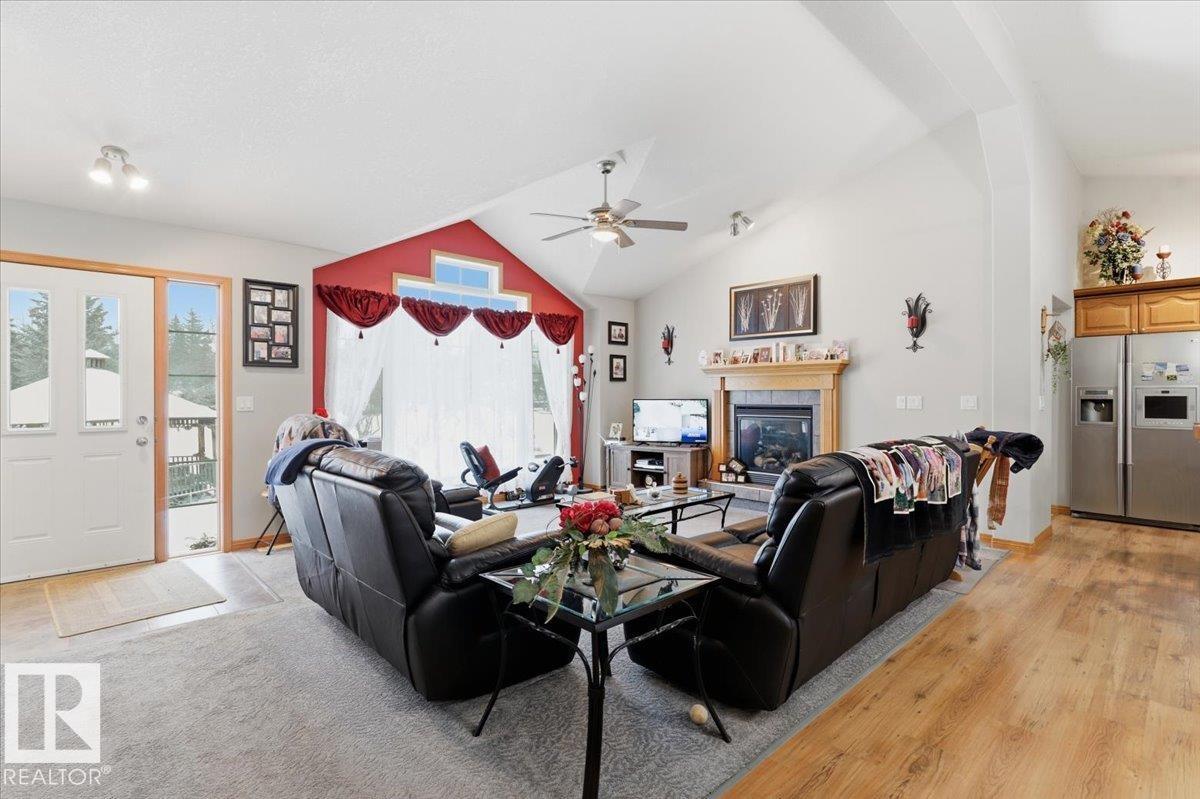 5004 60 Av, Rural Wetaskiwin County, Alberta T0C 2C0 - Photo 5 - E4475379