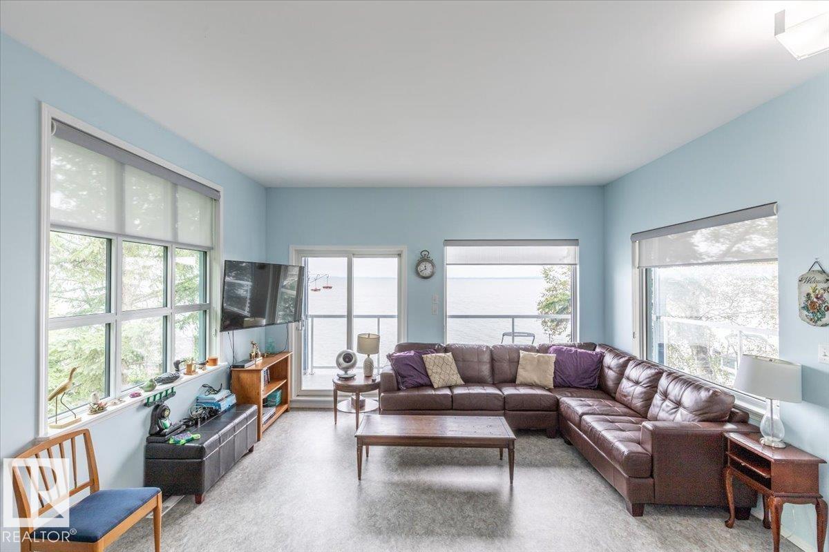 239 Lakeshore Dr, Rural Wetaskiwin County, Alberta  T0C 2V0 - Photo 14 - E4475403