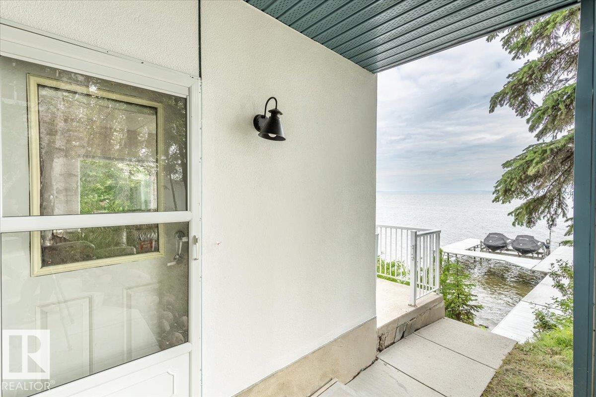 239 Lakeshore Dr, Rural Wetaskiwin County, Alberta  T0C 2V0 - Photo 3 - E4475403