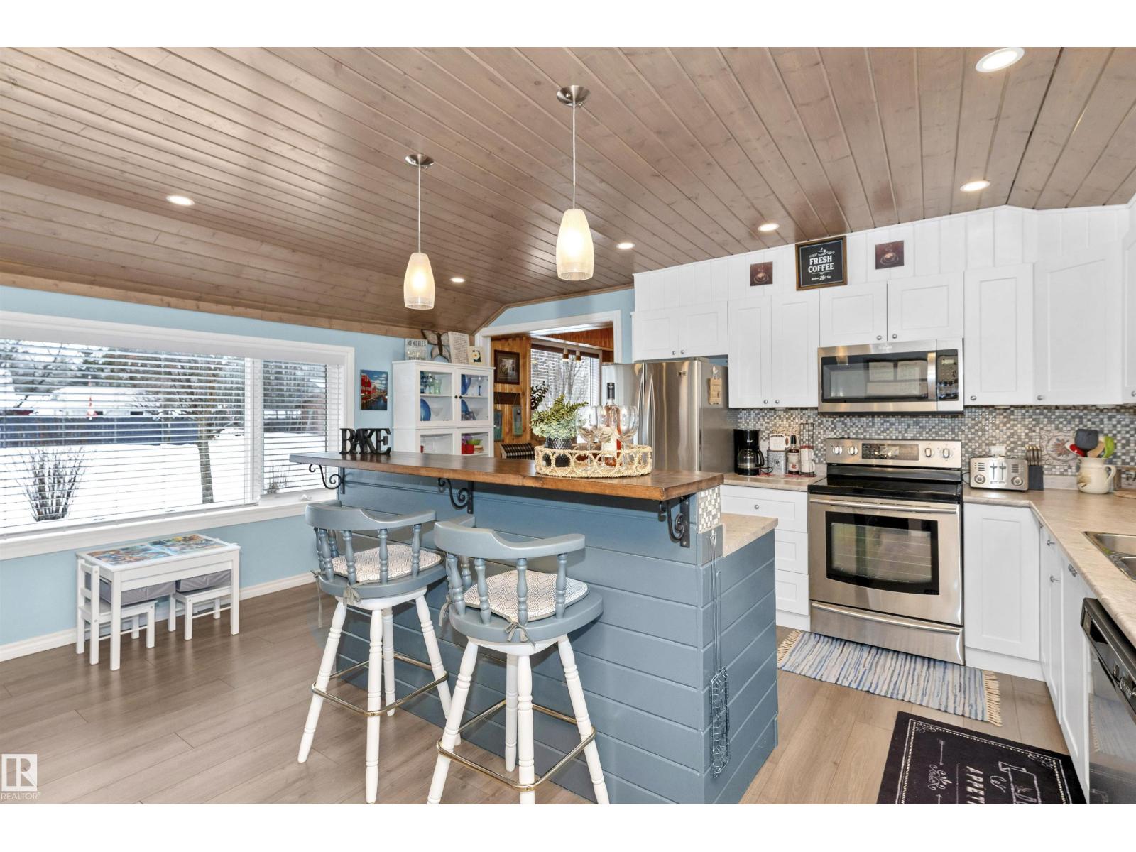 516 5 St, Rural Lac Ste. Anne County, Alberta  T0E 0A2 - Photo 1 - E4475446