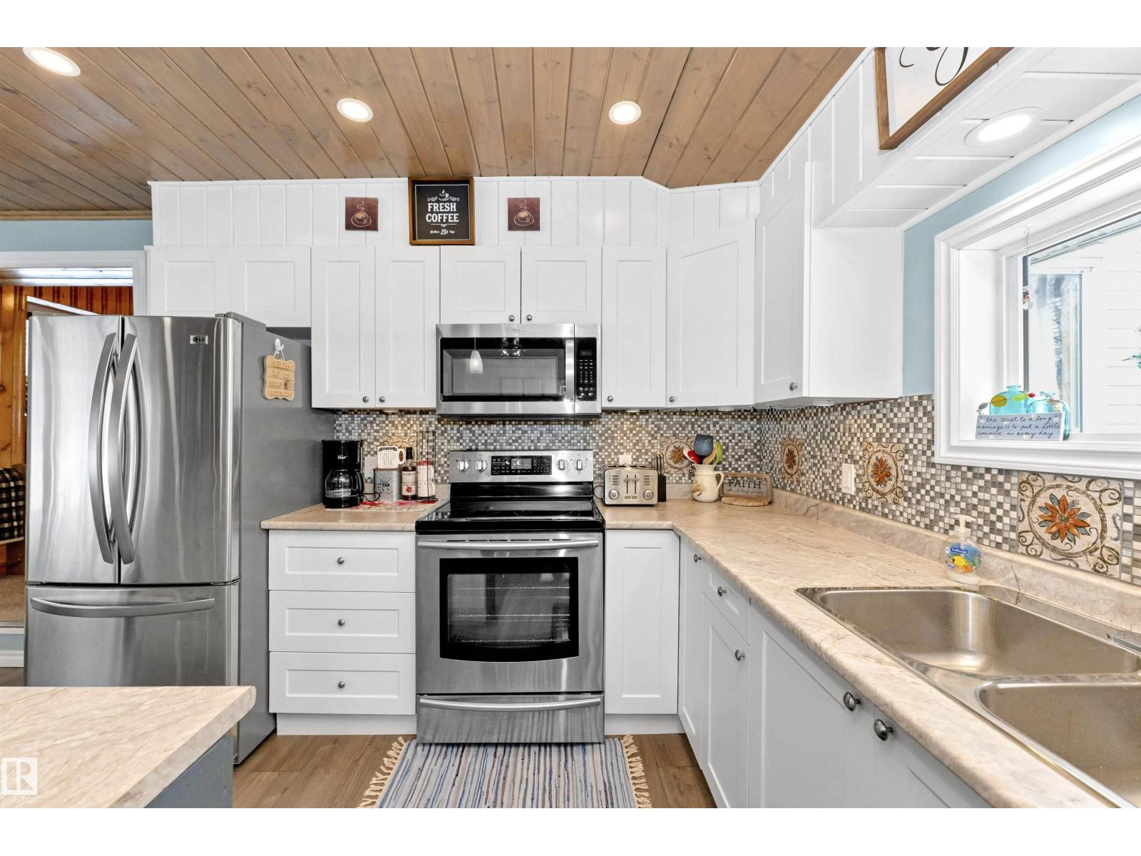 516 5 St, Rural Lac Ste. Anne County, Alberta  T0E 0A2 - Photo 2 - E4475446