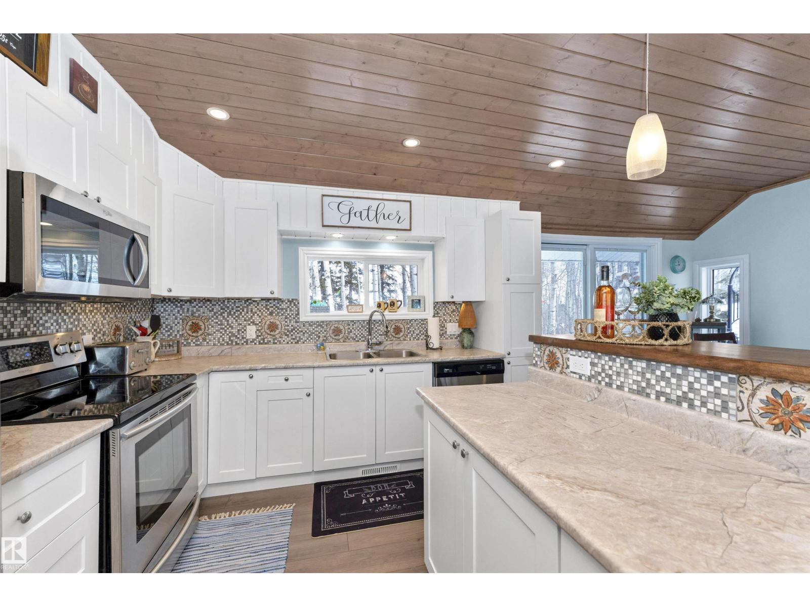 516 5 St, Rural Lac Ste. Anne County, Alberta  T0E 0A2 - Photo 3 - E4475446