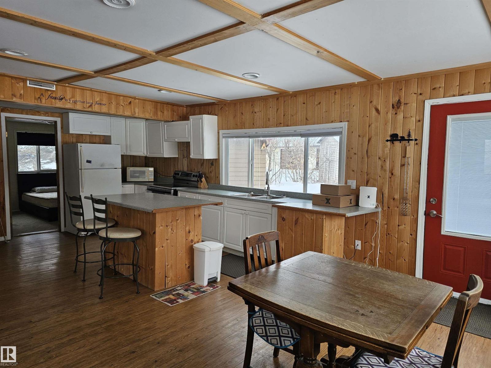 215 2 St, Rural Lac Ste. Anne County, Alberta  T0E 1A0 - Photo 14 - E4475498