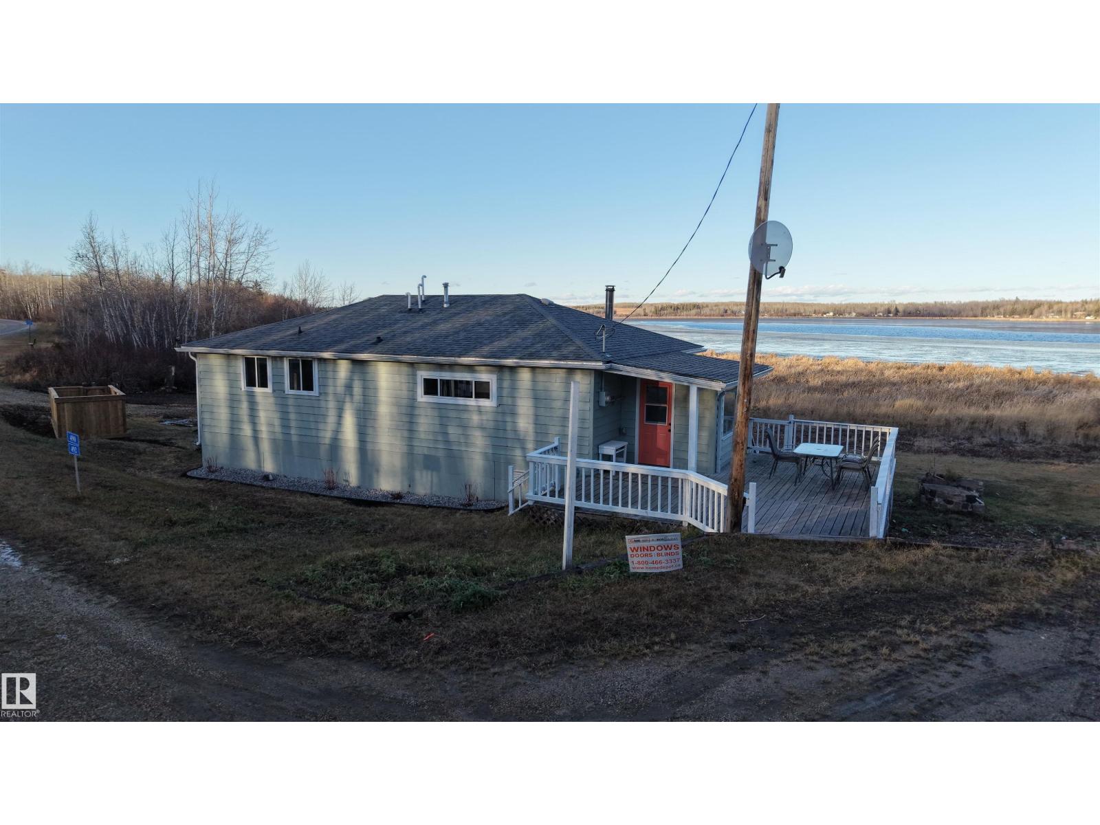 490 & 492 Lakeview Drive, Rural Lac Ste. Anne County, Alberta  T0E 1V0 - Photo 3 - E4475935