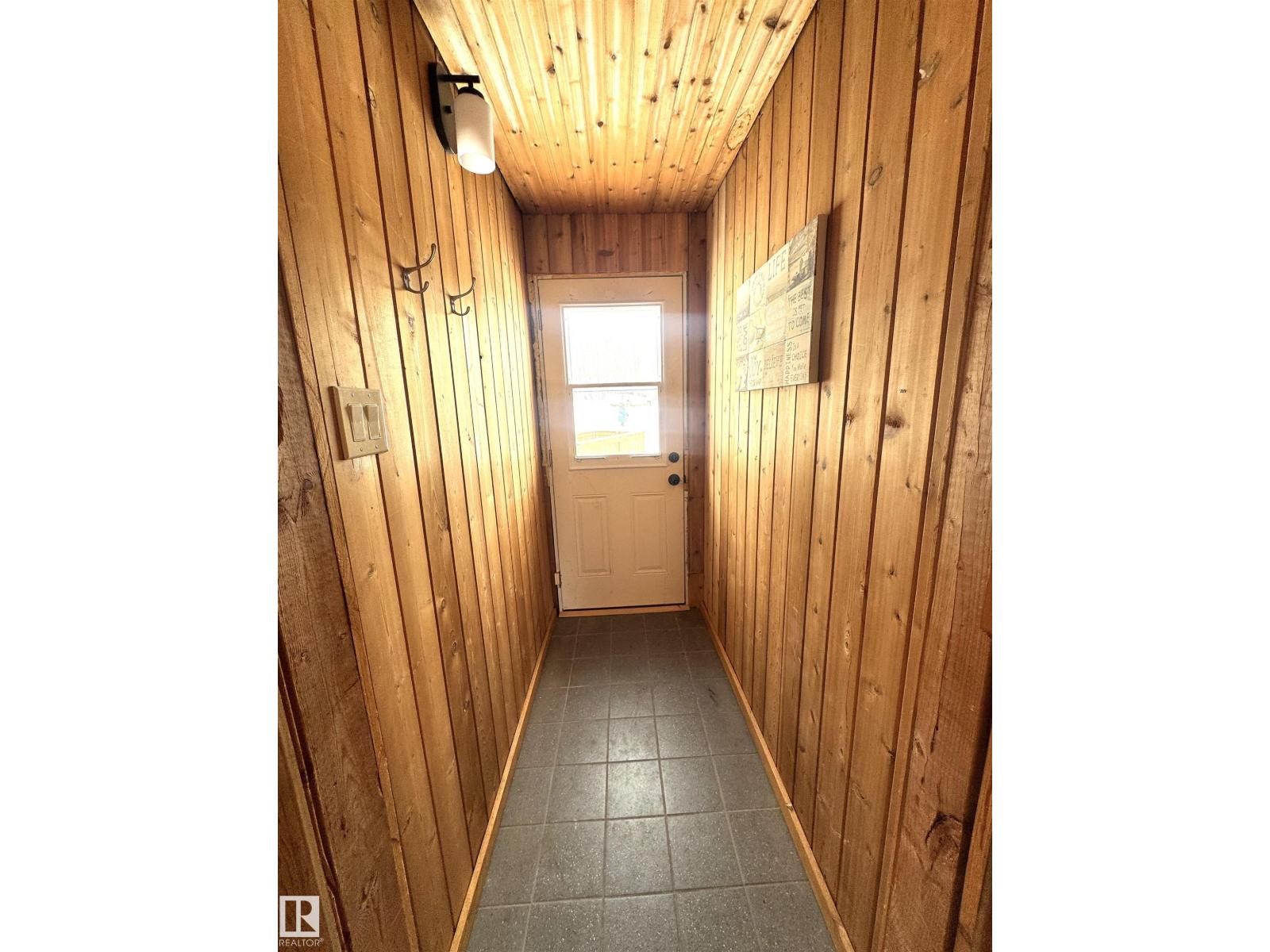 490 & 492 Lakeview Drive, Rural Lac Ste. Anne County, Alberta  T0E 1V0 - Photo 35 - E4475935