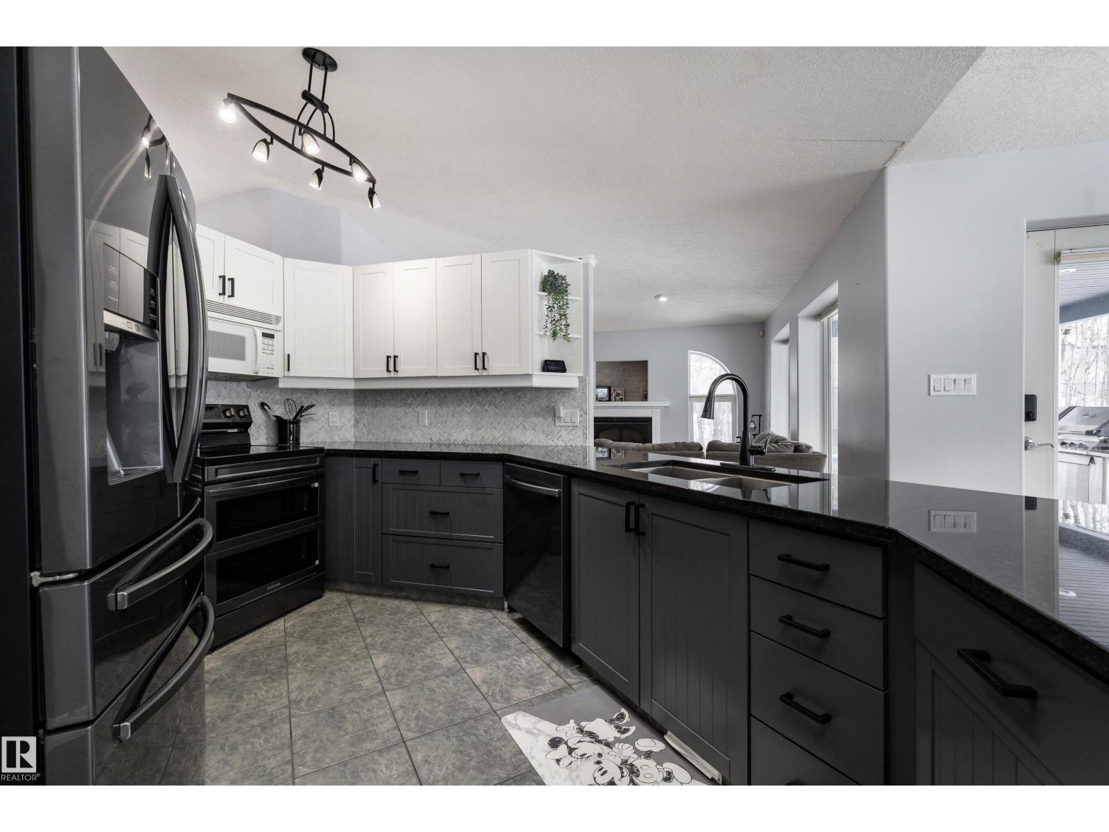 21 Power Dr, Rural Lac Ste. Anne County, Alberta  T0E 0A0 - Photo 4 - E4475989