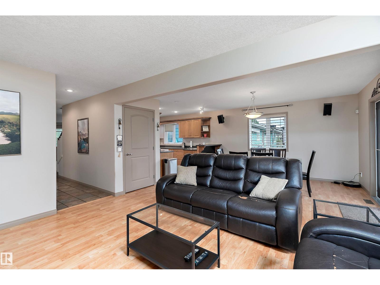 513 2nd Av, Rural Wetaskiwin County, Alberta  T0C 1X0 - Photo 9 - E4476052