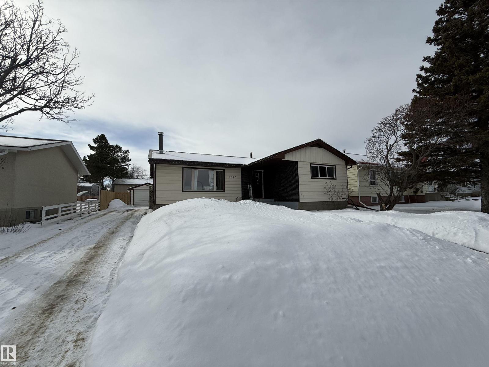 4825 55 Av, Drayton Valley, Alberta  T7A 1B6 - Photo 2 - E4476107