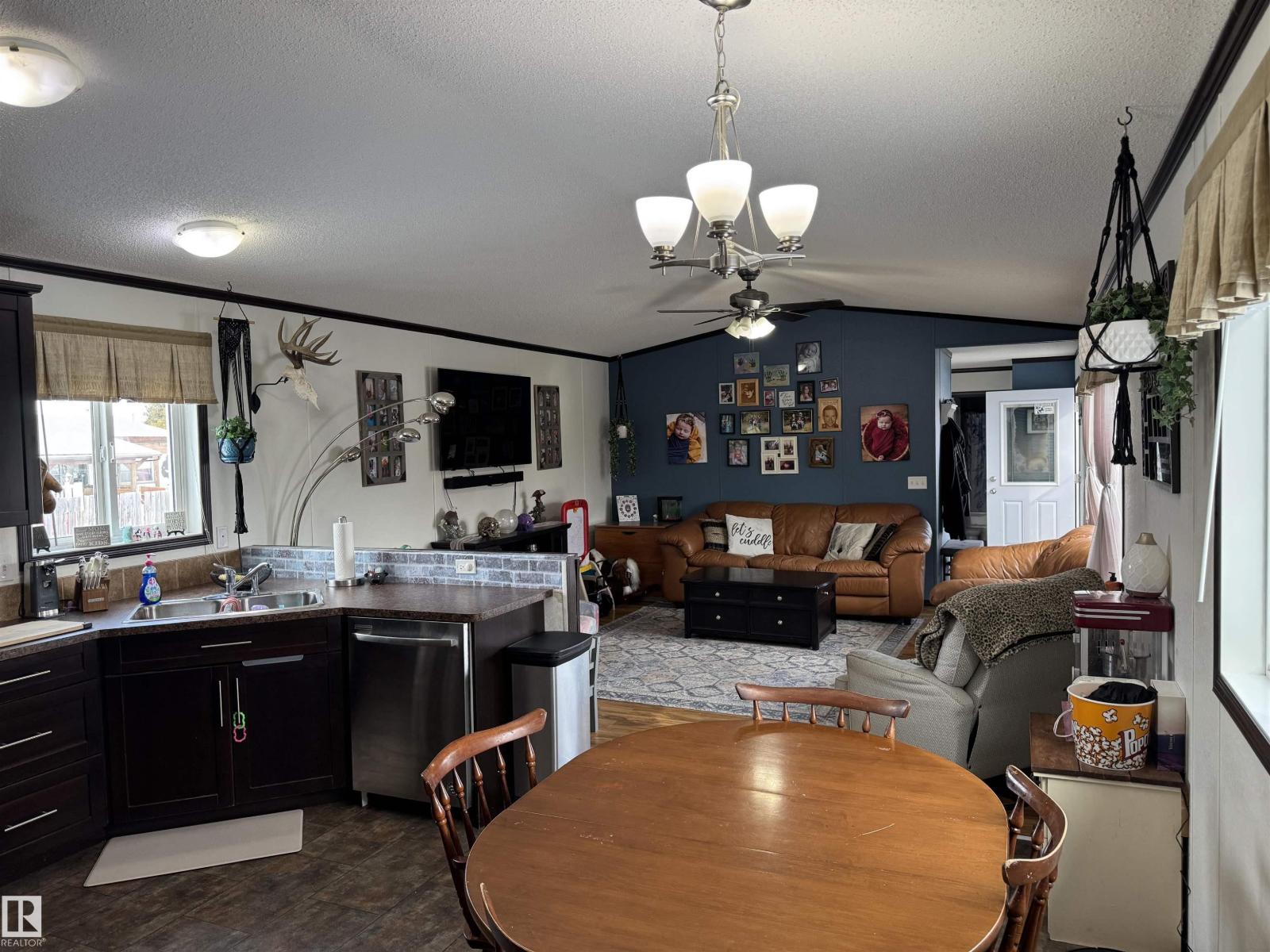 C4 6402 52 Avenue, Drayton Valley, Alberta  T7A 1N3 - Photo 11 - E4476394