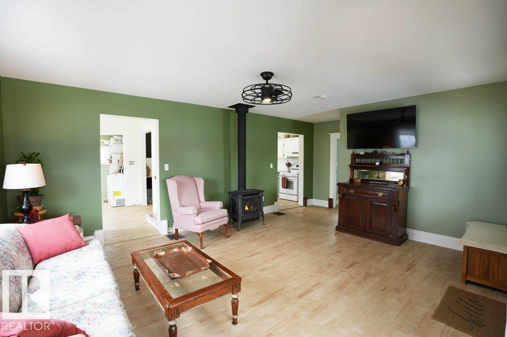 5016 52 Av, Warburg, Alberta  T0C 2T0 - Photo 6 - E4476591