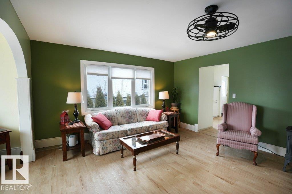 5016 52 Av, Warburg, Alberta  T0C 2T0 - Photo 8 - E4476591