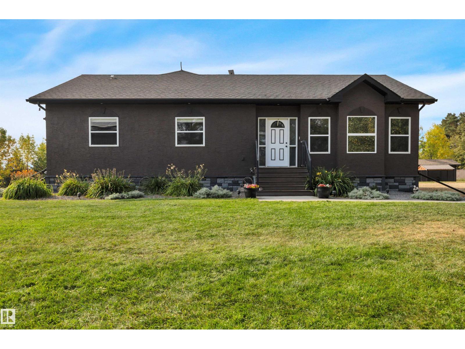 250023 Twp Road 480, Rural Wetaskiwin County, Alberta  T0C 1Z0 - Photo 4 - E4476593