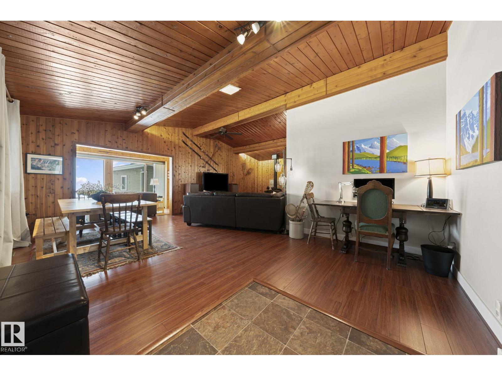 4536 Sunset Dr, Rural Lac Ste. Anne County, Alberta  T0E 0A0 - Photo 2 - E4476696