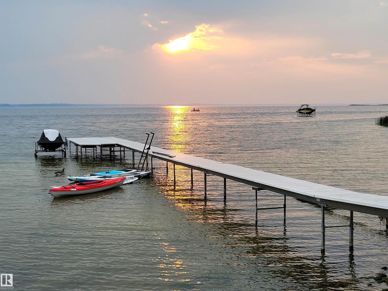 4536 Sunset Dr, Rural Lac Ste. Anne County, Alberta  T0E 0A0 - Photo 56 - E4476696