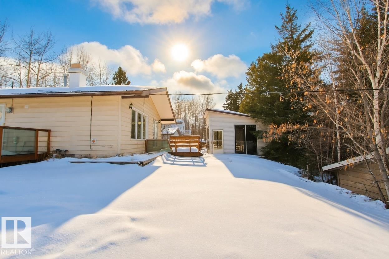 15 Bay Dr, Rural Lac Ste. Anne County, Alberta  T0E 0V0 - Photo 2 - E4477529