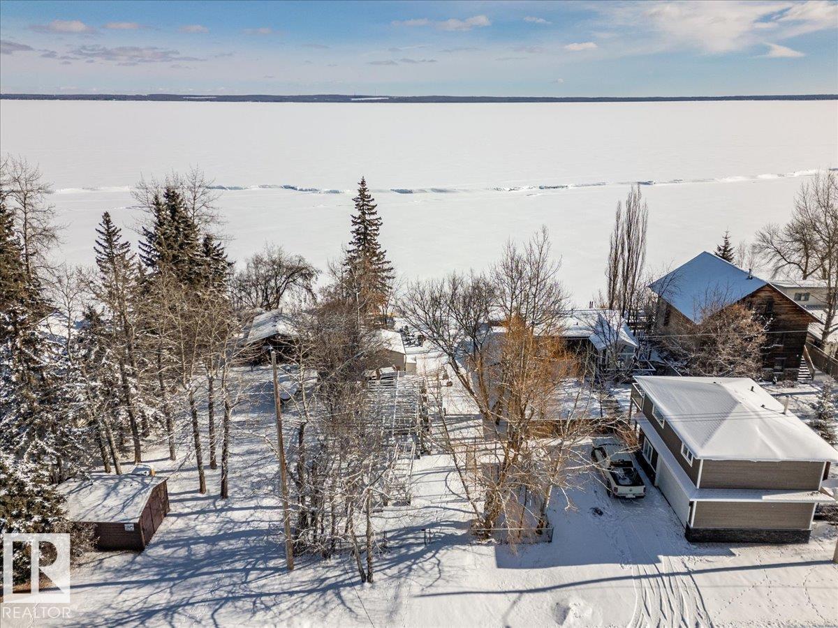 19 Lakeshore Dr, Rural Wetaskiwin County, Alberta T0C 2V0 - Photo 1 - E4477596
