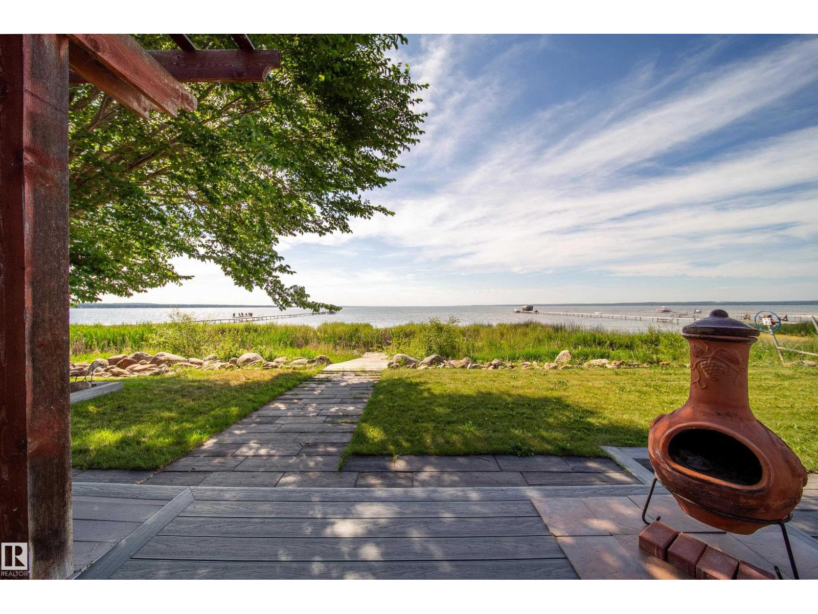 103 Argentia Beach, Rural Wetaskiwin County, Alberta  T0C 2C0 - Photo 1 - E4477895