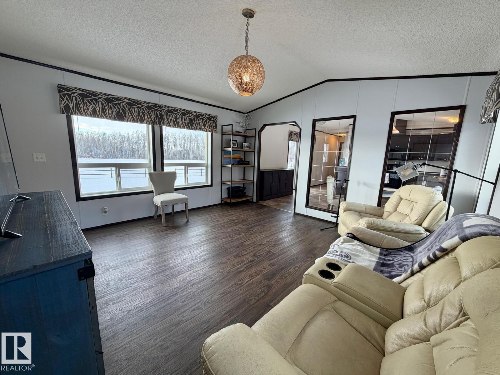 54406 Hwy 22, Rural Yellowhead, Alberta  T0E 2M0 - Photo 14 - E4477899