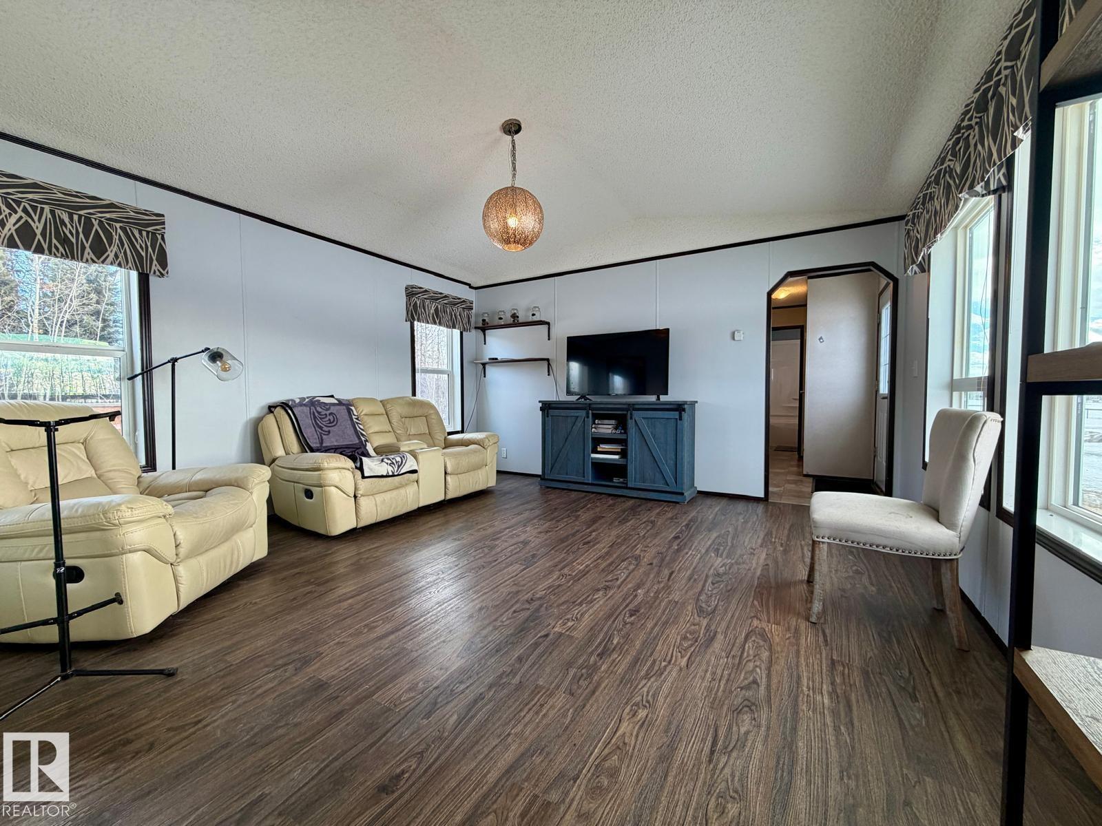 54406 Hwy 22, Rural Yellowhead, Alberta  T0E 2M0 - Photo 15 - E4477899