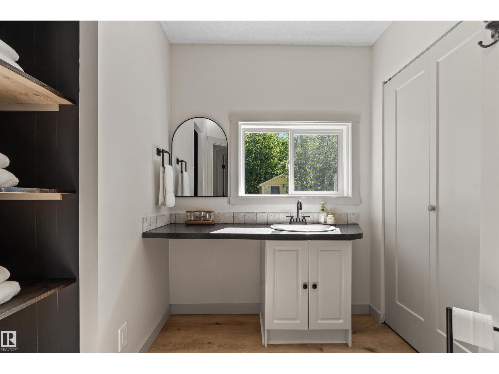 4515 Sunset Dr, Rural Lac Ste. Anne County, Alberta  T0E 0A0 - Photo 17 - E4477944