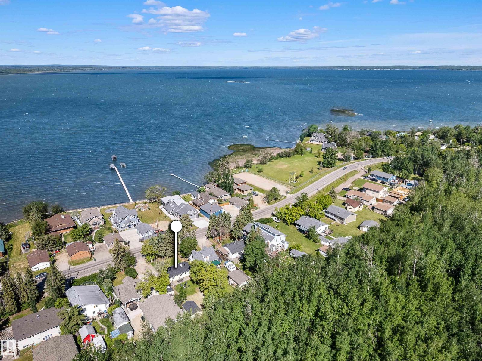 4515 Sunset Dr, Rural Lac Ste. Anne County, Alberta  T0E 0A0 - Photo 3 - E4477944