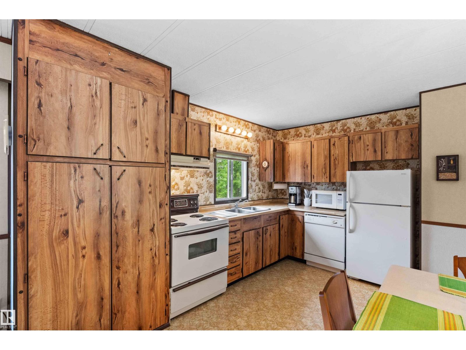 #16 2120 Twp Road 565, Rural Lac Ste. Anne County, Alberta  T0E 1V0 - Photo 9 - E4477975