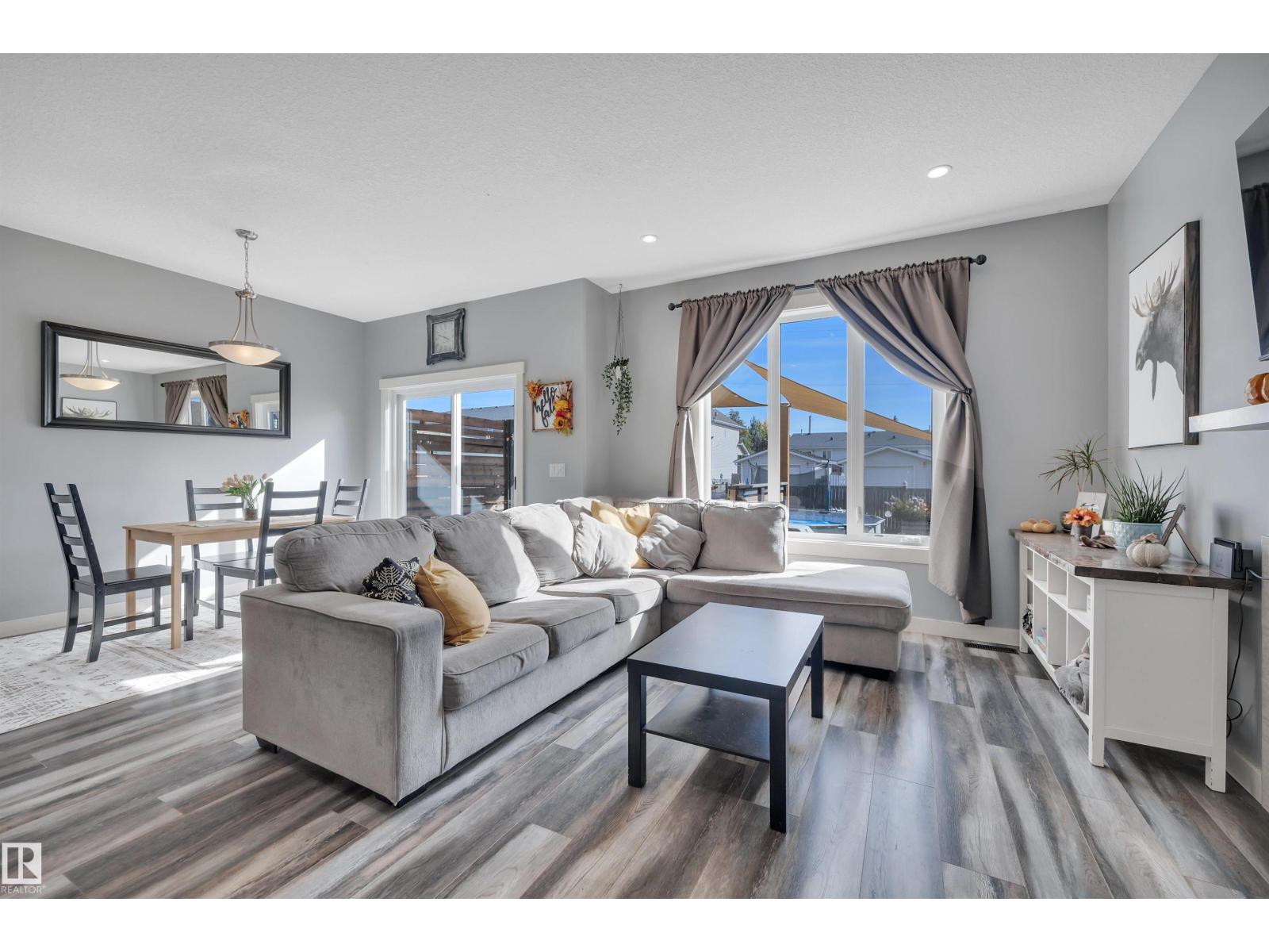 5011 53 Av, Calmar, Alberta T0C 0V0 - Photo 1 - E4478312