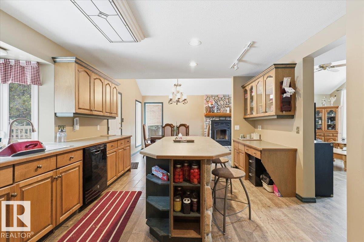 B 20 Golden Cr, Rural Leduc County, Alberta  T0C 2C0 - Photo 11 - E4478656