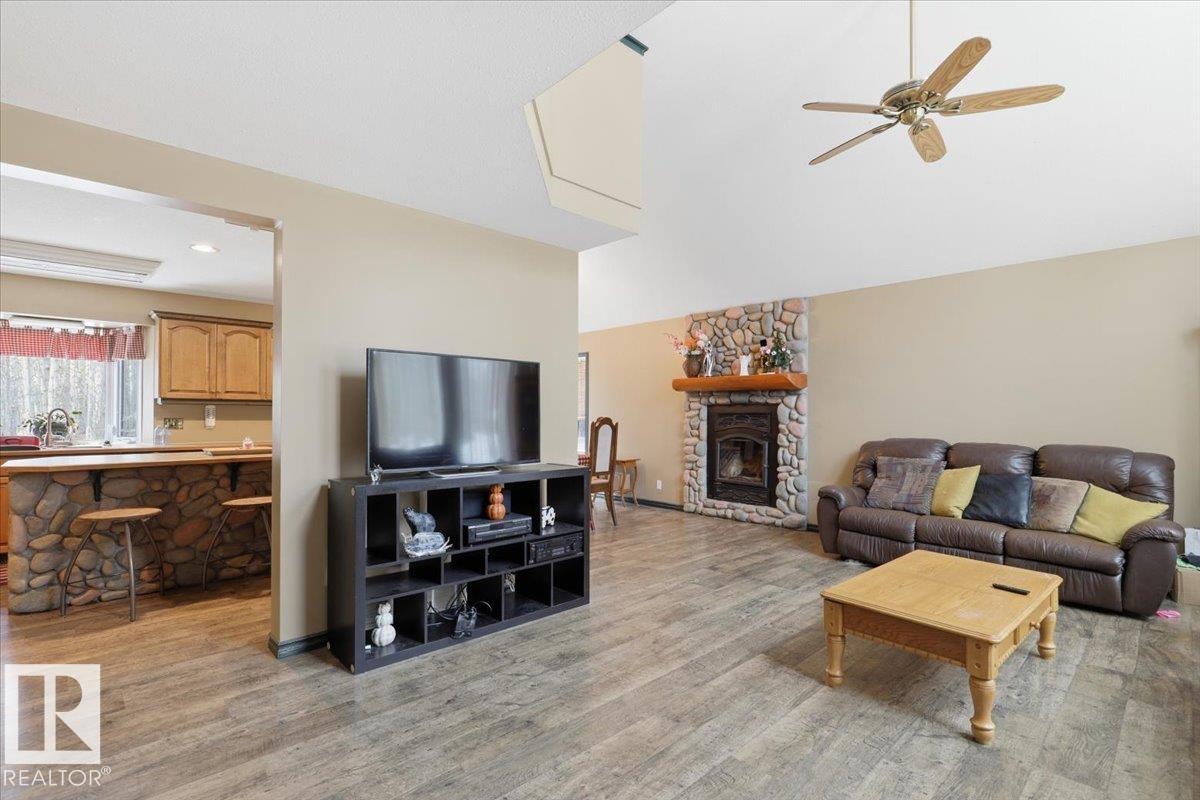 B 20 Golden Cr, Rural Leduc County, Alberta  T0C 2C0 - Photo 4 - E4478656