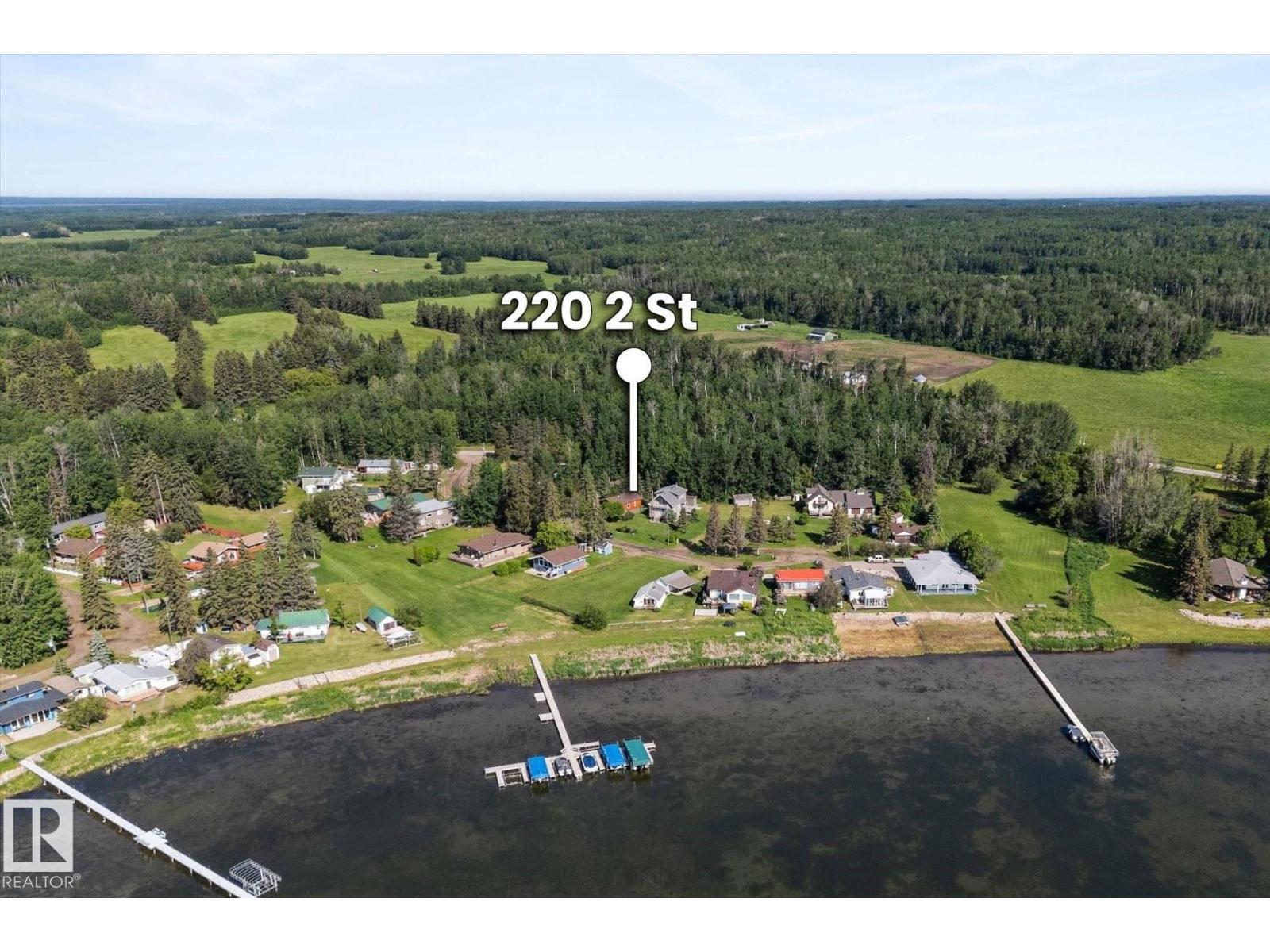 220 2 St. Ross Haven, Rural Lac Ste. Anne County, Alberta  T0E 1A0 - Photo 1 - E4478923