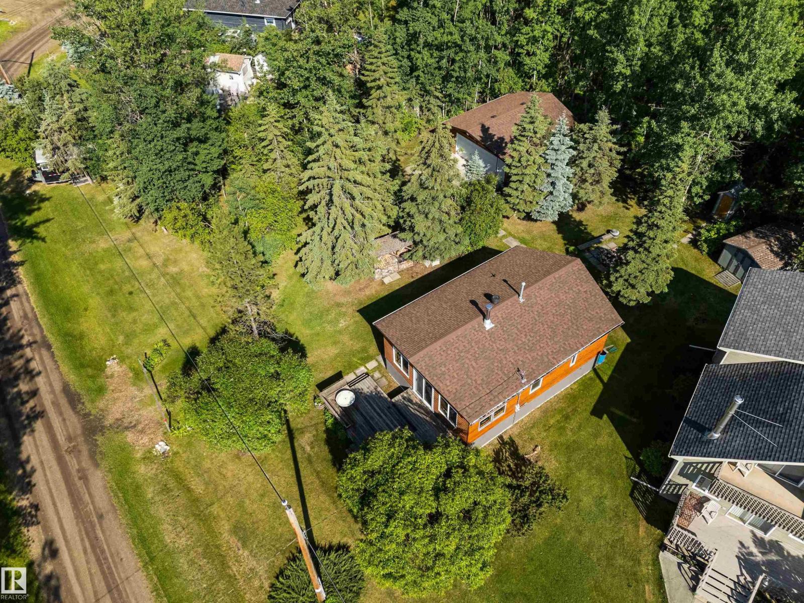 220 2 St. Ross Haven, Rural Lac Ste. Anne County, Alberta  T0E 1A0 - Photo 6 - E4478923