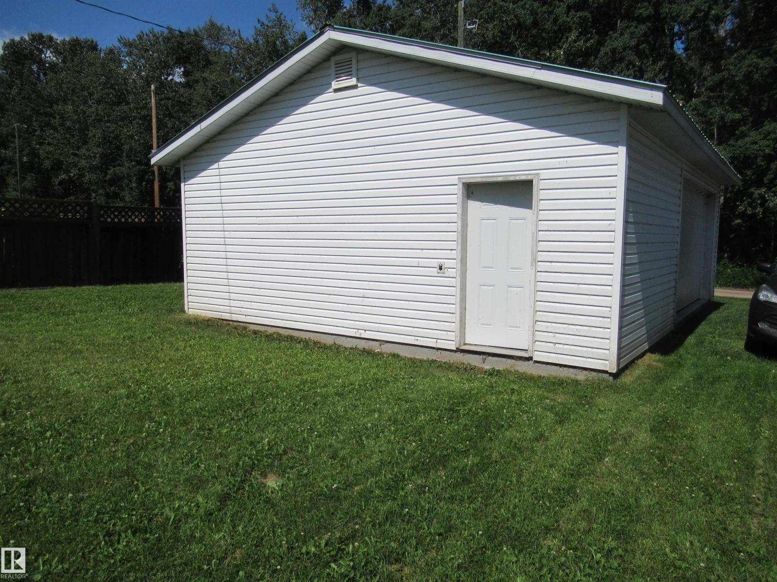 760 Mission Be, Rural Leduc County, Alberta T0C 2P0 - Photo 5 - E4478930