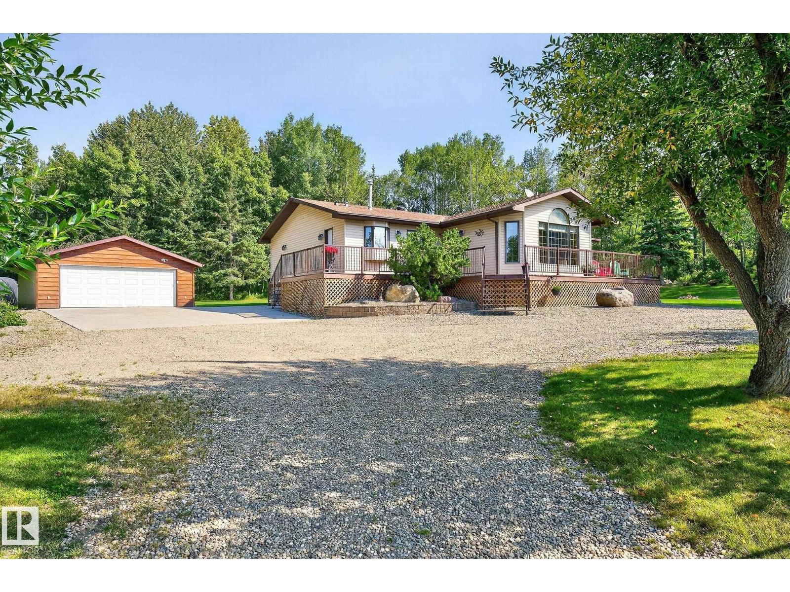 4002 Scott Av, Rural Wetaskiwin County, Alberta  T0C 2C0 - Photo 2 - E4479367