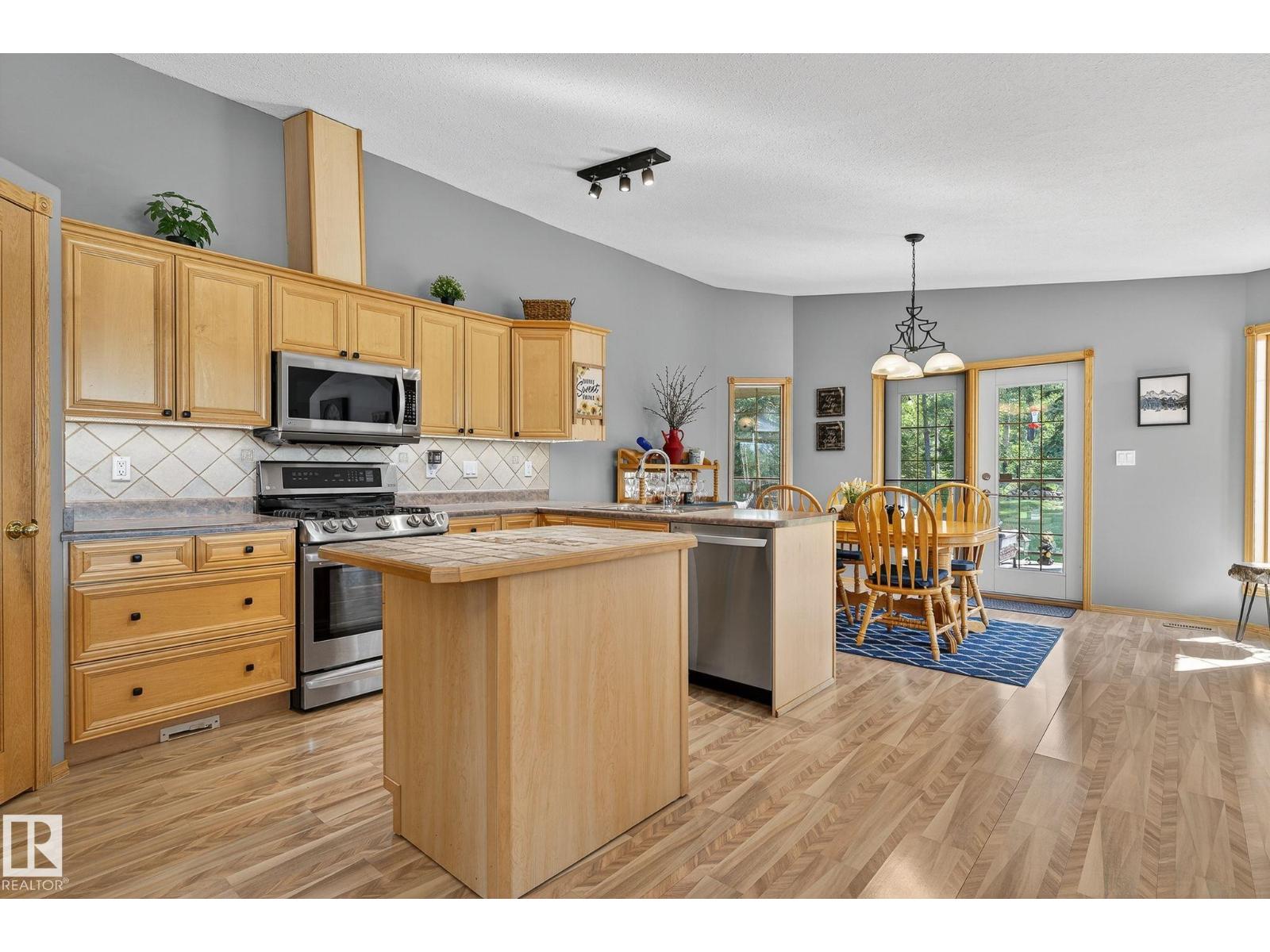 4002 Scott Av, Rural Wetaskiwin County, Alberta  T0C 2C0 - Photo 4 - E4479367