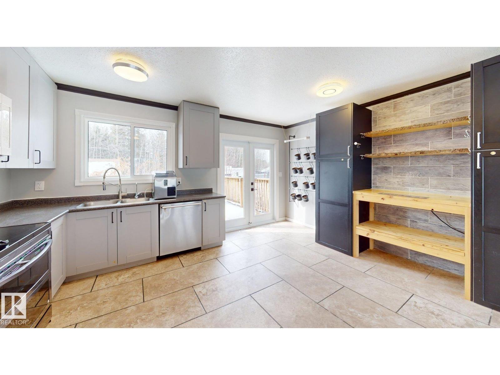 4616 56 St, Drayton Valley, Alberta  T7A 1K1 - Photo 9 - E4479956