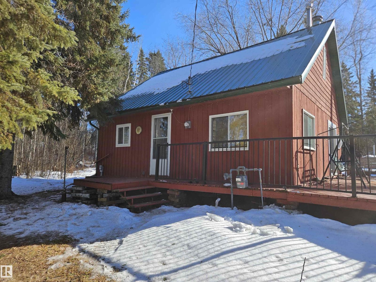 18 Willow Av, Rural Lac Ste. Anne County, Alberta  T0E 0V0 - Photo 2 - E4480007