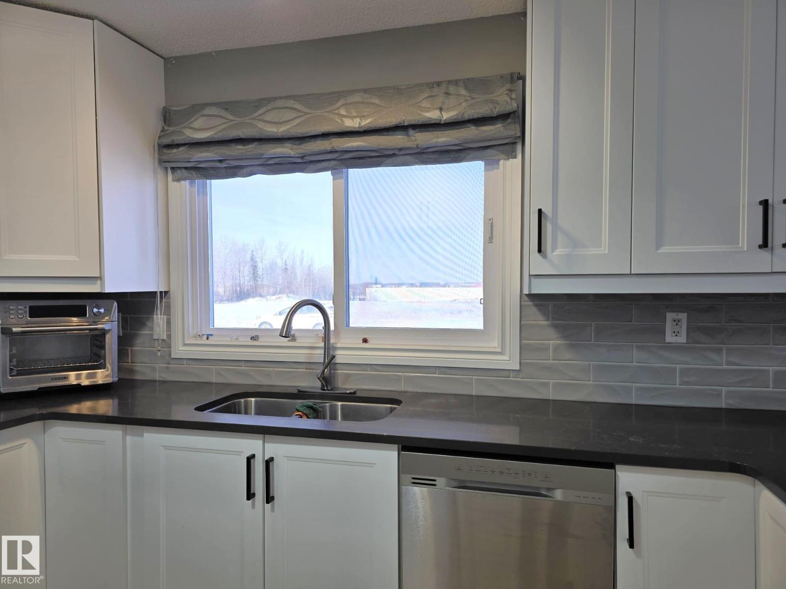 4307 47 St, Drayton Valley, Alberta  T7A 1G8 - Photo 7 - E4480125