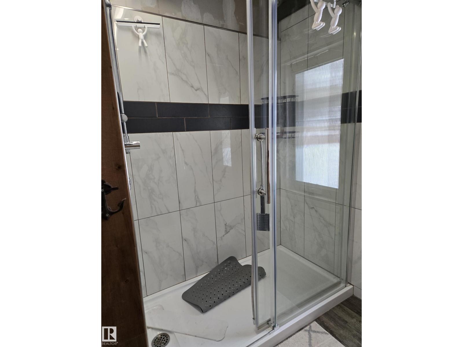 5 Conifer Cr, Rural Lac Ste. Anne County, Alberta  T0E 0V0 - Photo 18 - E4480421