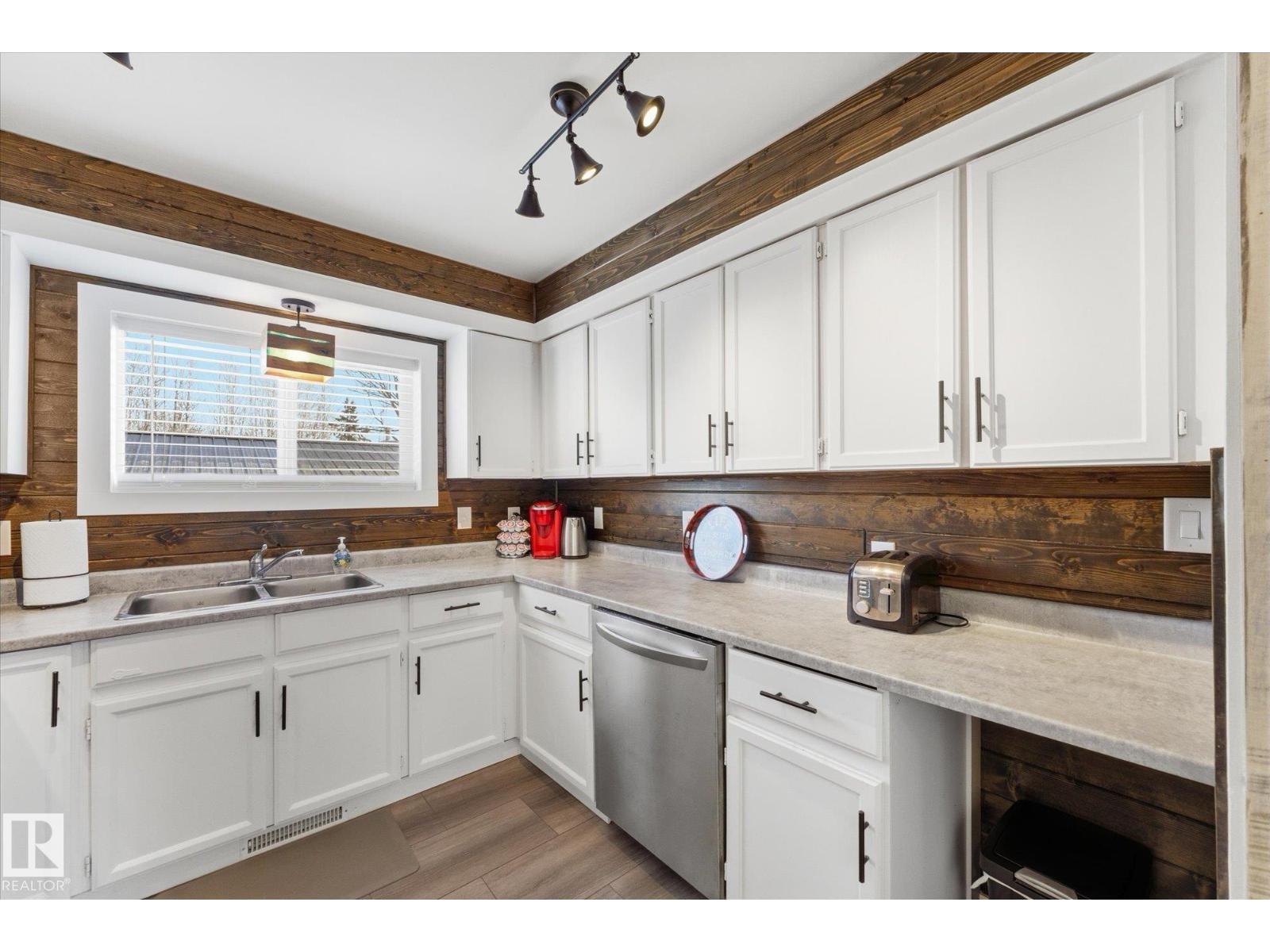 75 Lakeshore Av South View, Rural Lac Ste. Anne County, Alberta  T0E 0L0 - Photo 20 - E4480593