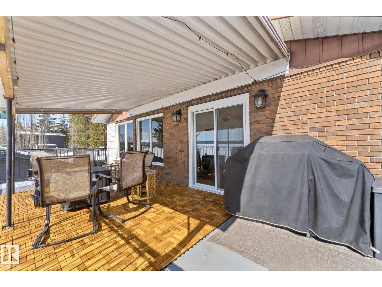 75 Lakeshore Av South View, Rural Lac Ste. Anne County, Alberta  T0E 0L0 - Photo 44 - E4480593