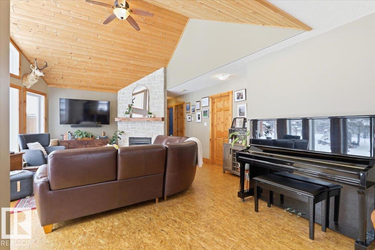 #2090 2001 Twp Rd, Rural Leduc County, Alberta  T0C 2P0 - Photo 8 - E4480704