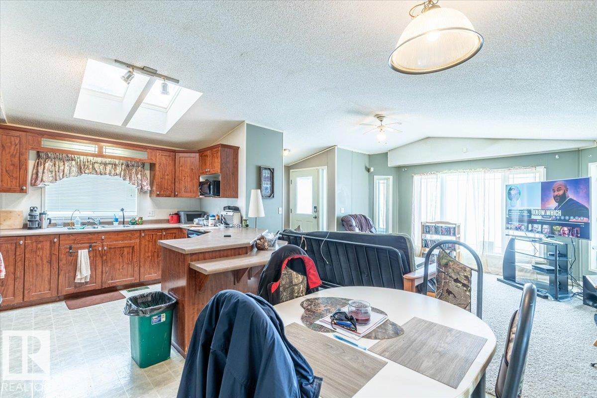 6 Woodcroft Pl, Warburg, Alberta  T0C 2T0 - Photo 4 - E4481656