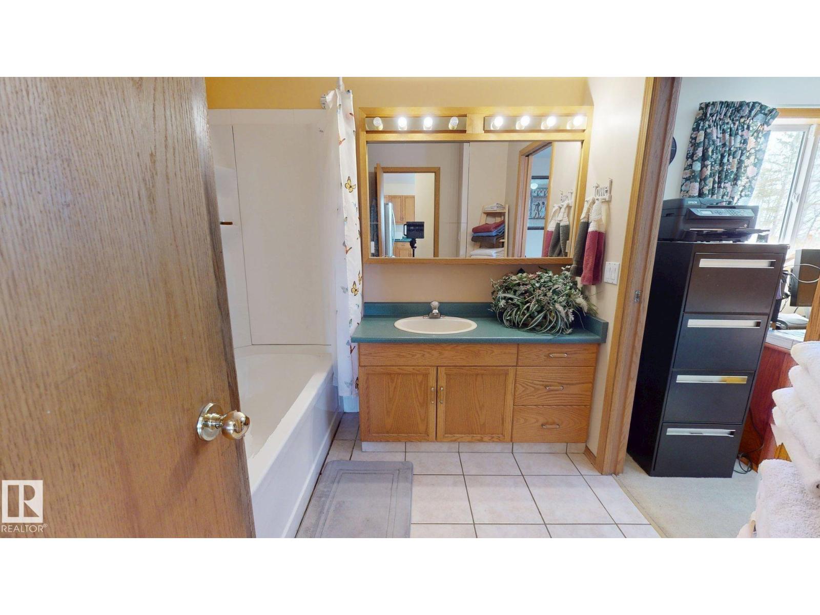 48052 Range Road 273, Rural Leduc County, Alberta T0C 0V0 - Photo 13 - E4481757